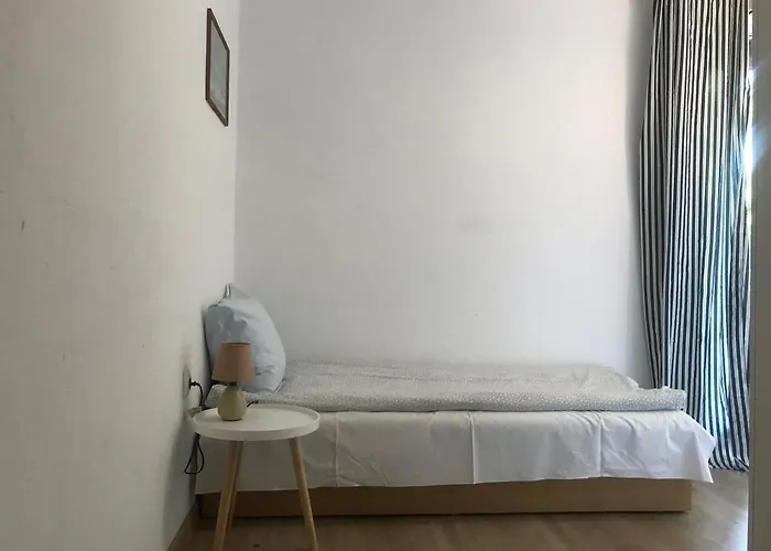 Piaskowa 5 Гостевой дом 3*