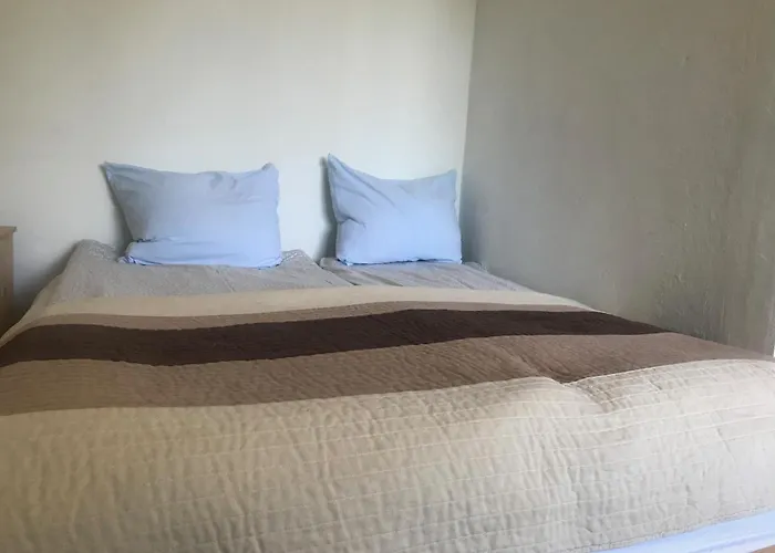 Piaskowa 5 Гостевой дом 3*